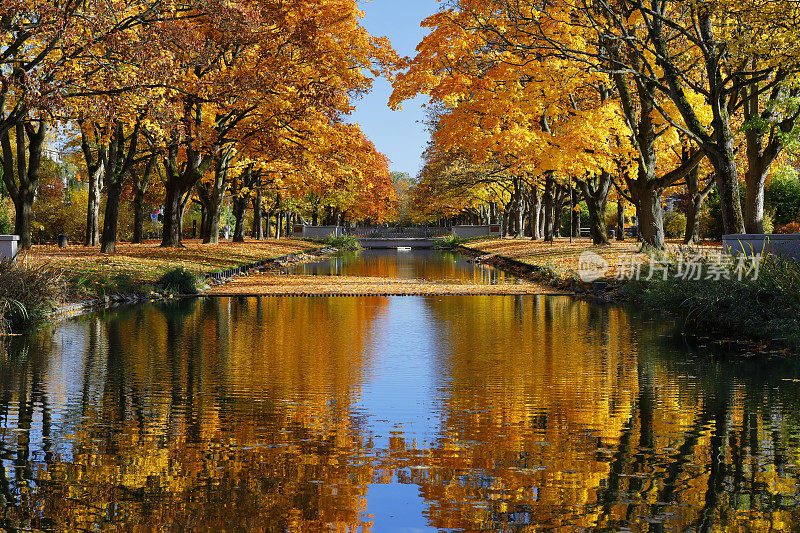 劳腾斯特拉运河，科隆，德国