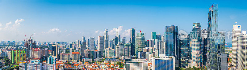 新加坡的空中全景，拥挤的城市景观，未来的摩天大楼市中心的高楼