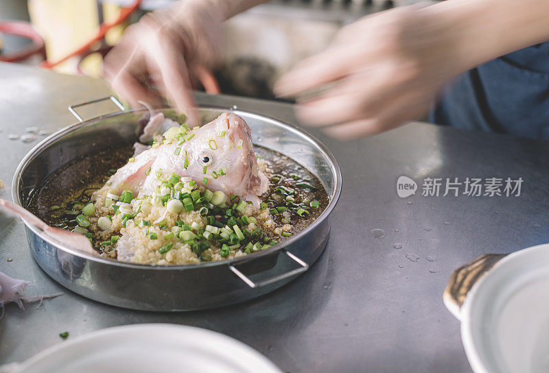 马来西亚黄豆蒸鱼，亚洲中餐，即食