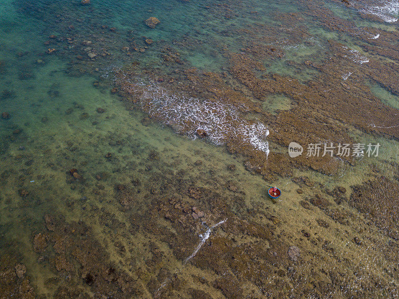 日落落潮时的汉严海滩