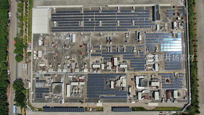 现代化工业区厂房，太阳能发电