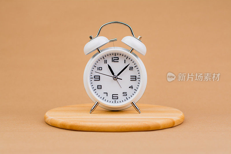闹钟，定时闹钟，预约时间，守时，工作时间，时间观念，现代时钟