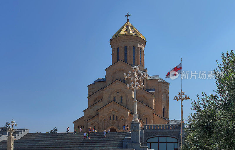 看格鲁吉亚第比利斯的萨米巴大教堂的死讯