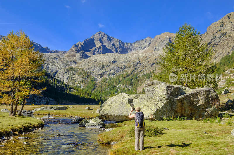 瓦拉斯科钢琴在海上阿尔卑斯山自然公园。意大利北部山麓,