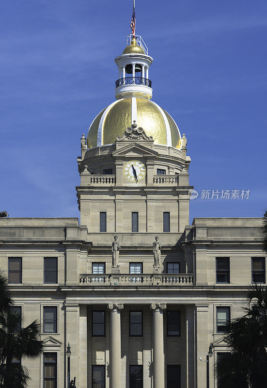 乔治亚州萨凡纳市政厅的金色圆顶