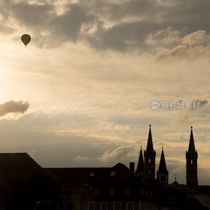 Würzburg，背光城市(德国巴伐利亚浪漫路)