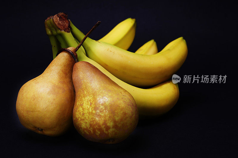 水果静物-梨和香蕉