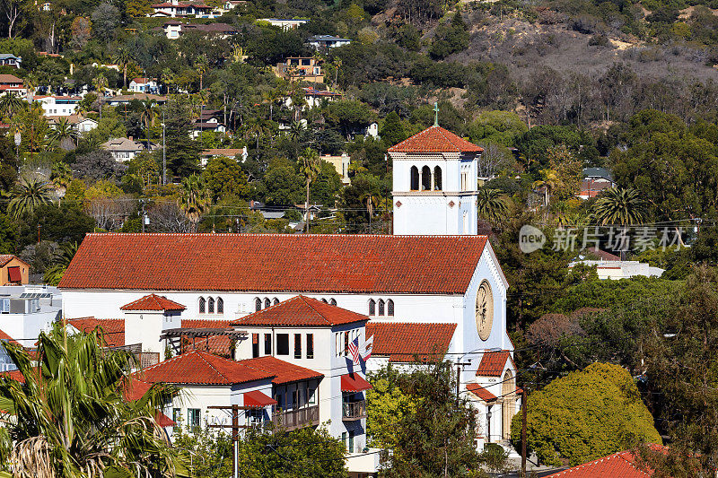 白色奥多比卫理公会教堂十字圣巴巴拉加利福尼亚