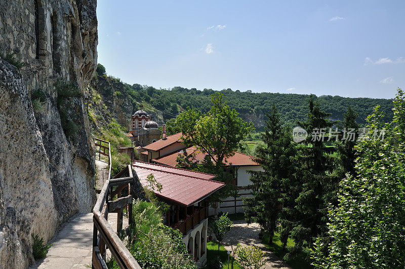 Basarbovski岩石修道院