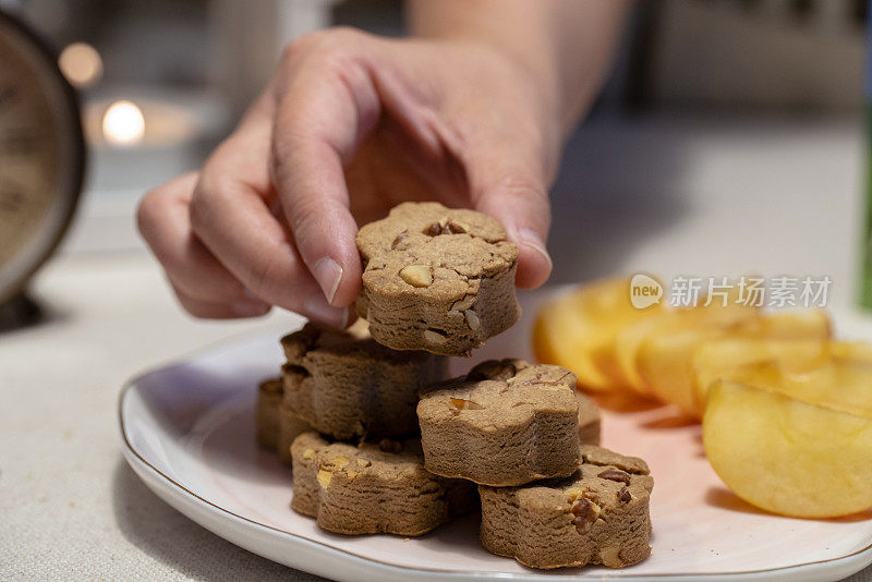 自制烘焙:核桃饼干