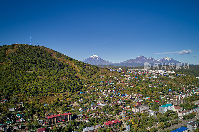 山坡上的低层住宅区