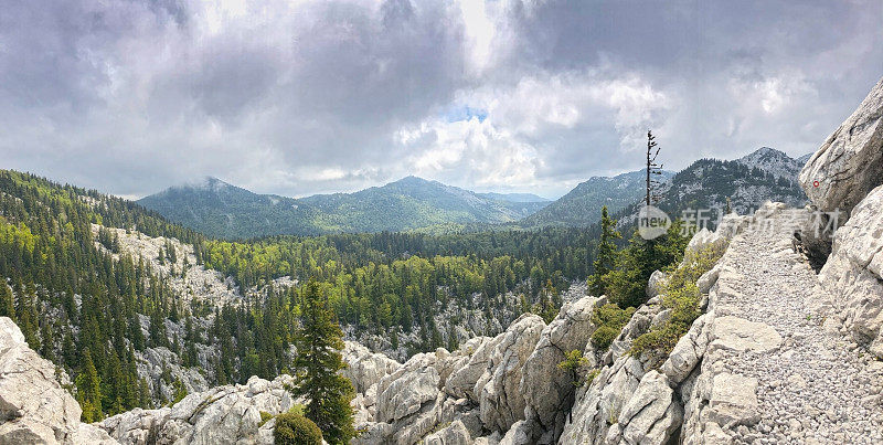 Velebit山景