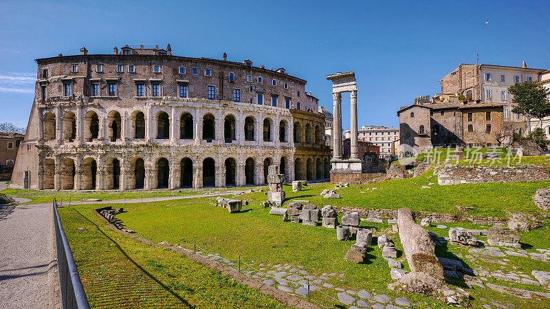 雄伟的考古区马塞勒斯剧院在古罗马的中心
