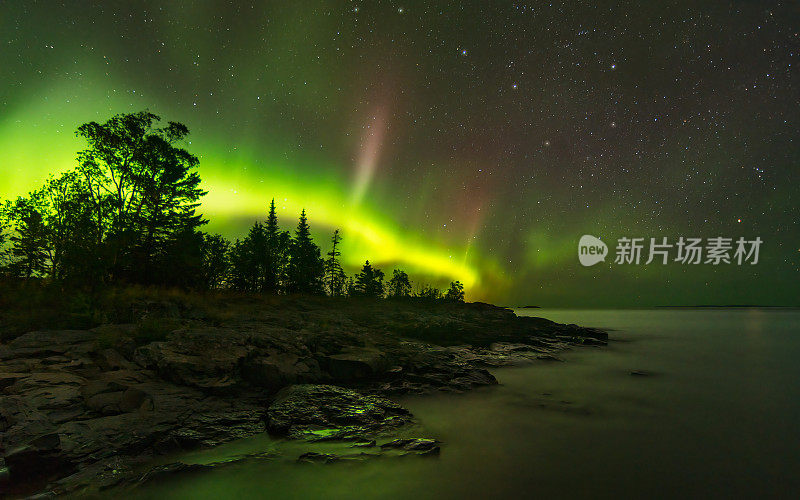 翡翠夜北岸