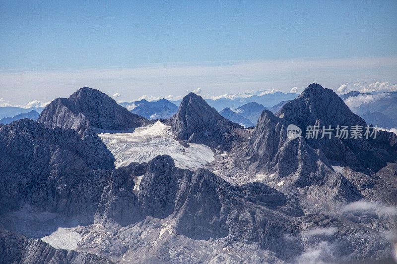 达赫斯坦飞行图像