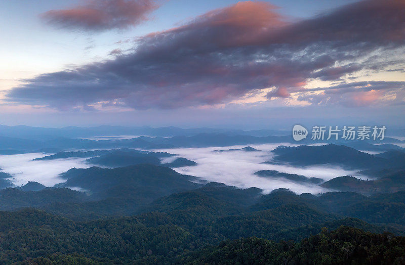 鸟瞰泰国清迈孟贾梅林美丽的风景。