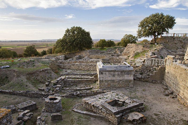 土耳其恰纳卡莱的特洛伊古城遗址