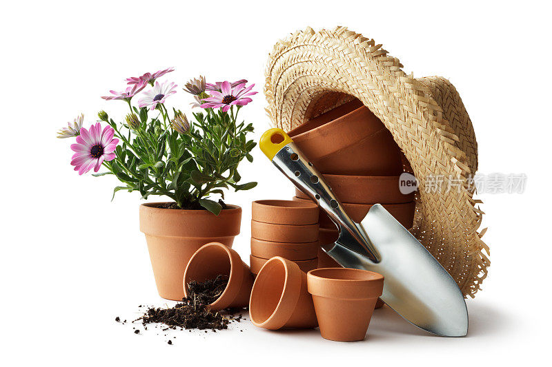 园艺:花盆，草帽和铲子