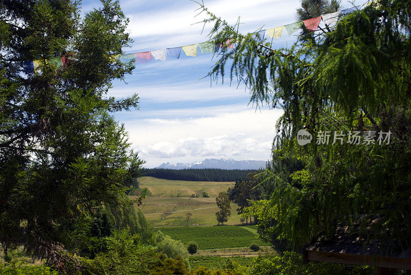 西藏经幡和景观