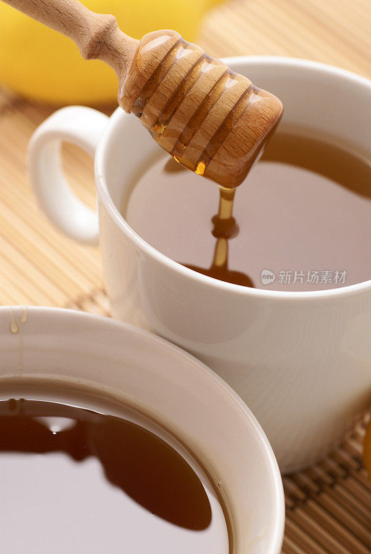 茶和蜂蜜