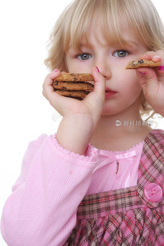 饼干和小女孩