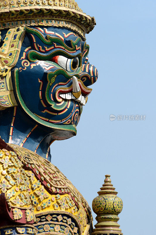 泰国，曼谷府的庙宇巨卫