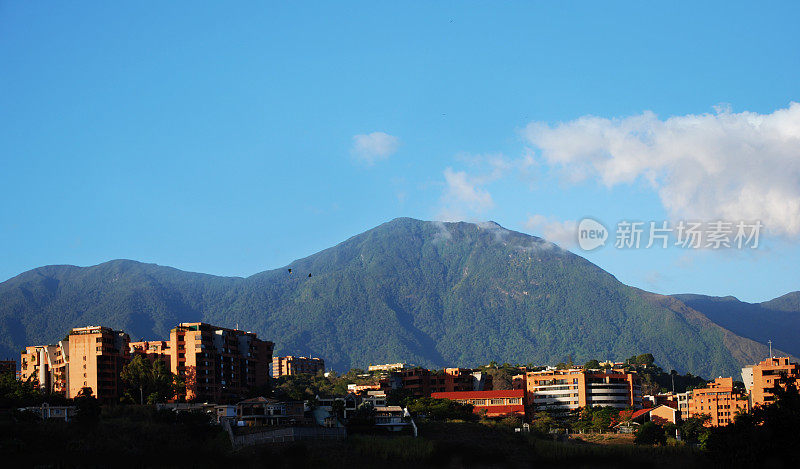 加拉加斯和阿维拉山