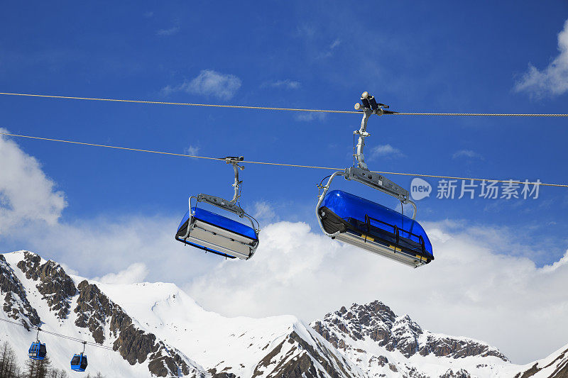 阿尔卑斯山的空中缆车