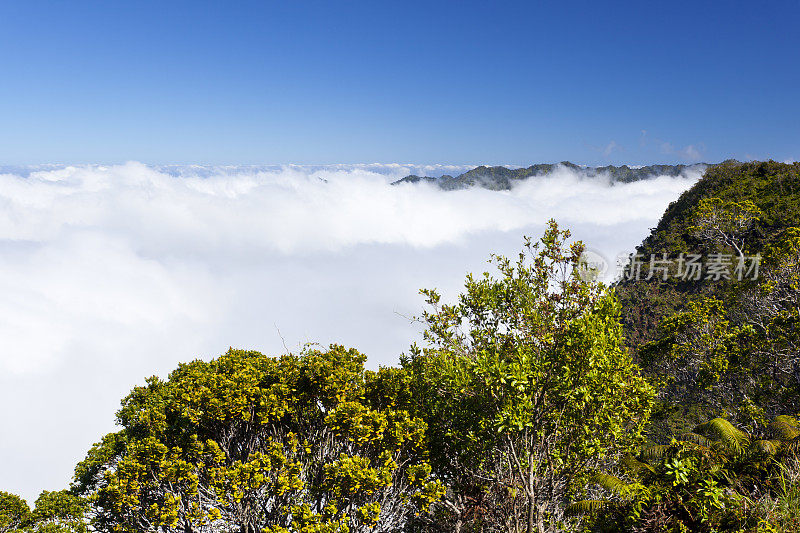 考艾岛卡拉劳瞭望台的云朵