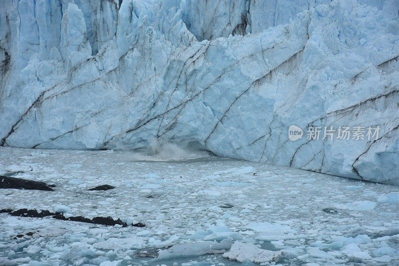 冰山撞击第四部分