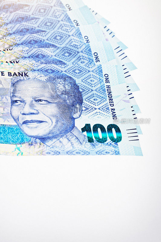 南非纸币:100兰特纸币的排列方式，并留有复印空间