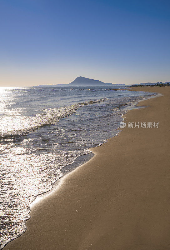 从巴伦西亚和阿利坎特到地中海的德尼亚和奥利瓦海滩