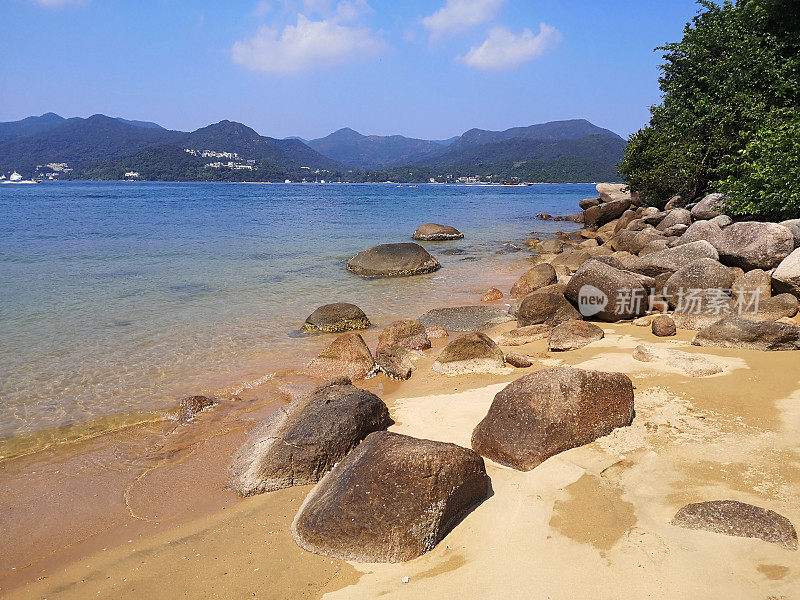 位于香港西贡夏普岛的泳滩