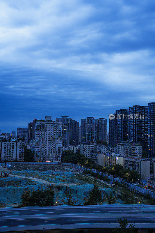 成都市夜景天际线