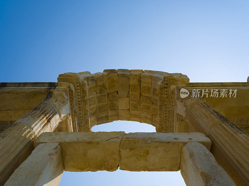 春草古城，aydın。火鸡