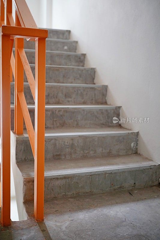 楼梯-混凝土建筑的紧急出口