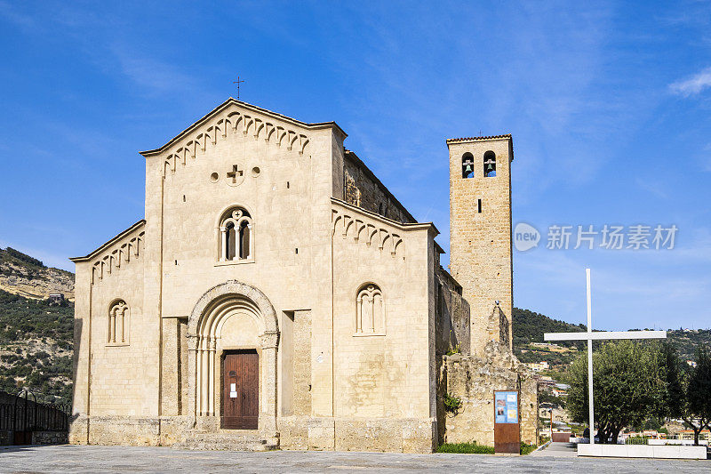 文堤米利亚的圣米歇尔·阿坎吉洛教堂，可以追溯到12世纪
