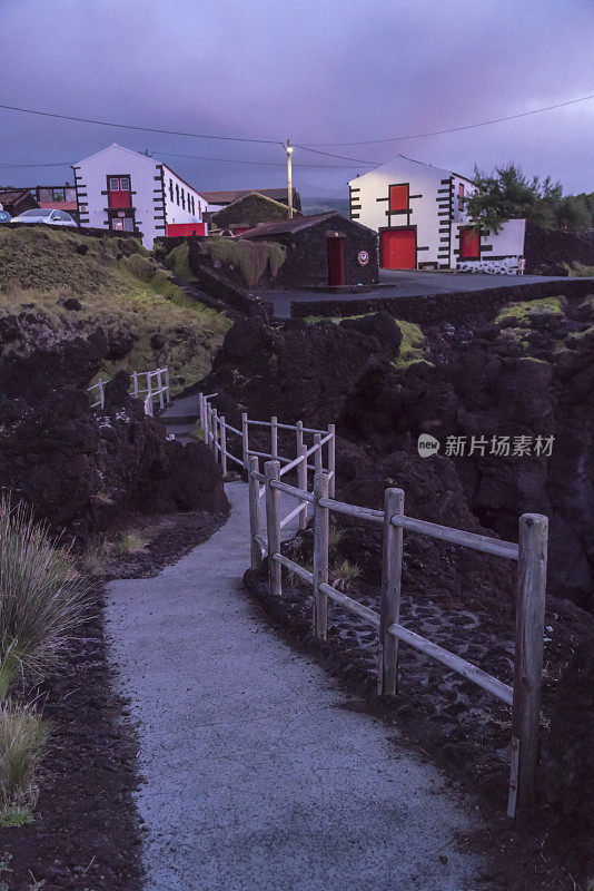 卡布里托，亚速尔群岛用火山岩建造的村庄