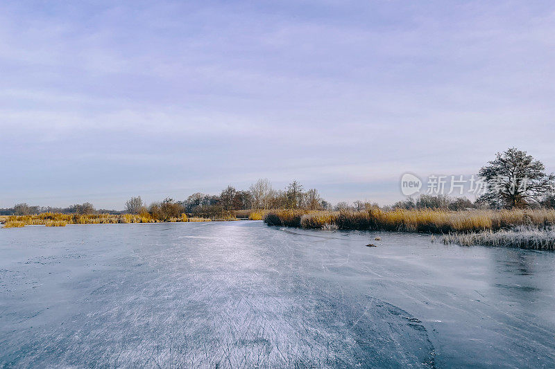 美丽的冬日里，Wieden的冬季景观