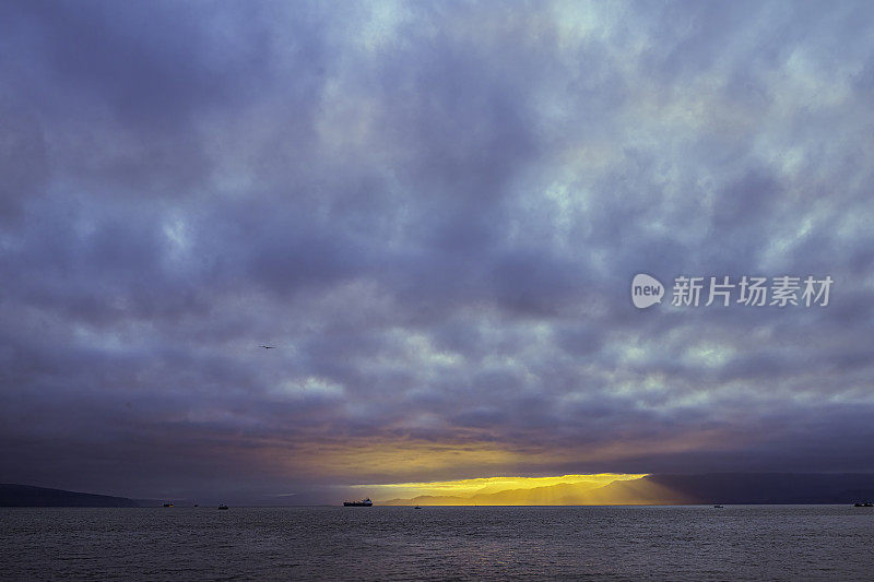 日出复活湾，基奈半岛