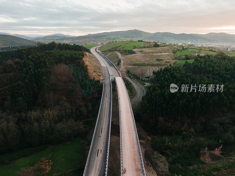 在建公路