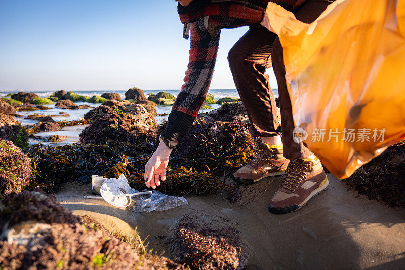 海滩上的塑料垃圾