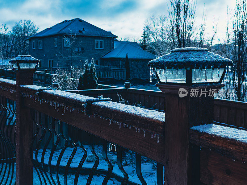 加拿大安大略省多伦多的冻雨风暴