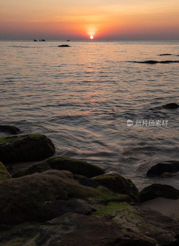 日落在曹府，曹庙，最神圣的地方之一，在富国岛，江西省