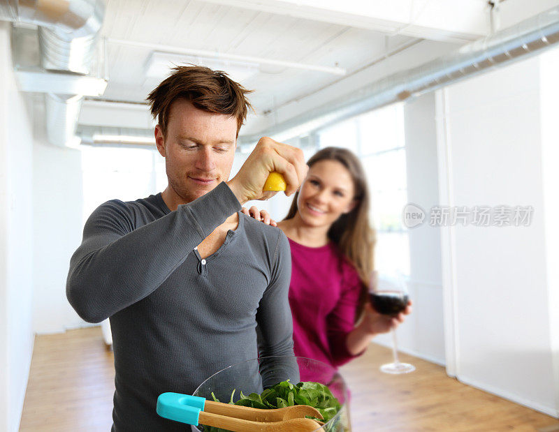 如何打动你的女朋友