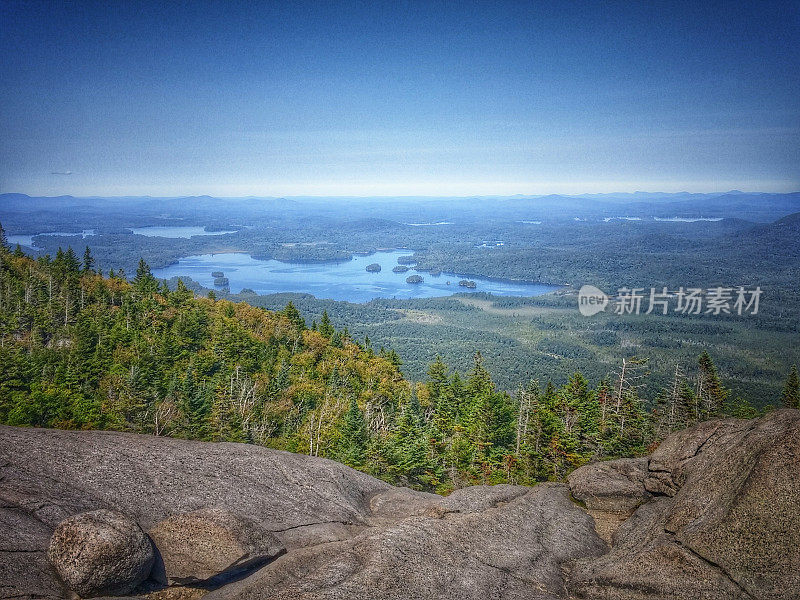 安persand山花岗岩山，萨拉纳克湖，阿迪朗达克，纽约