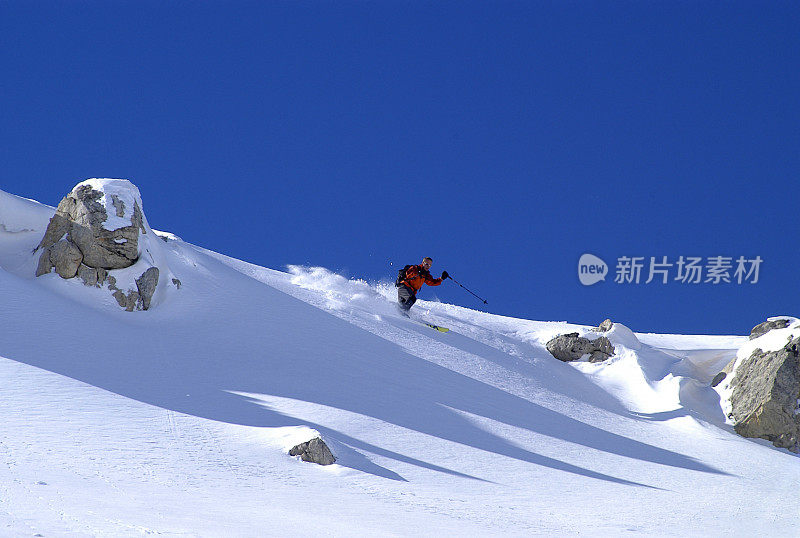 下着新雪