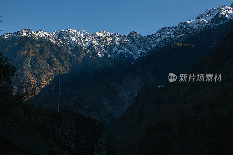 安纳普尔纳峰电路