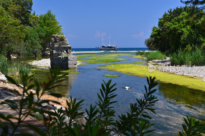 奥林波斯海滩