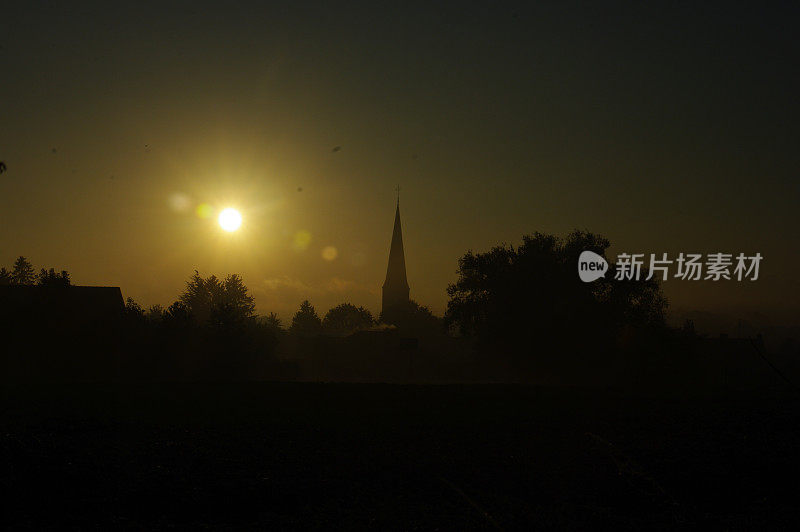 黎明的场景